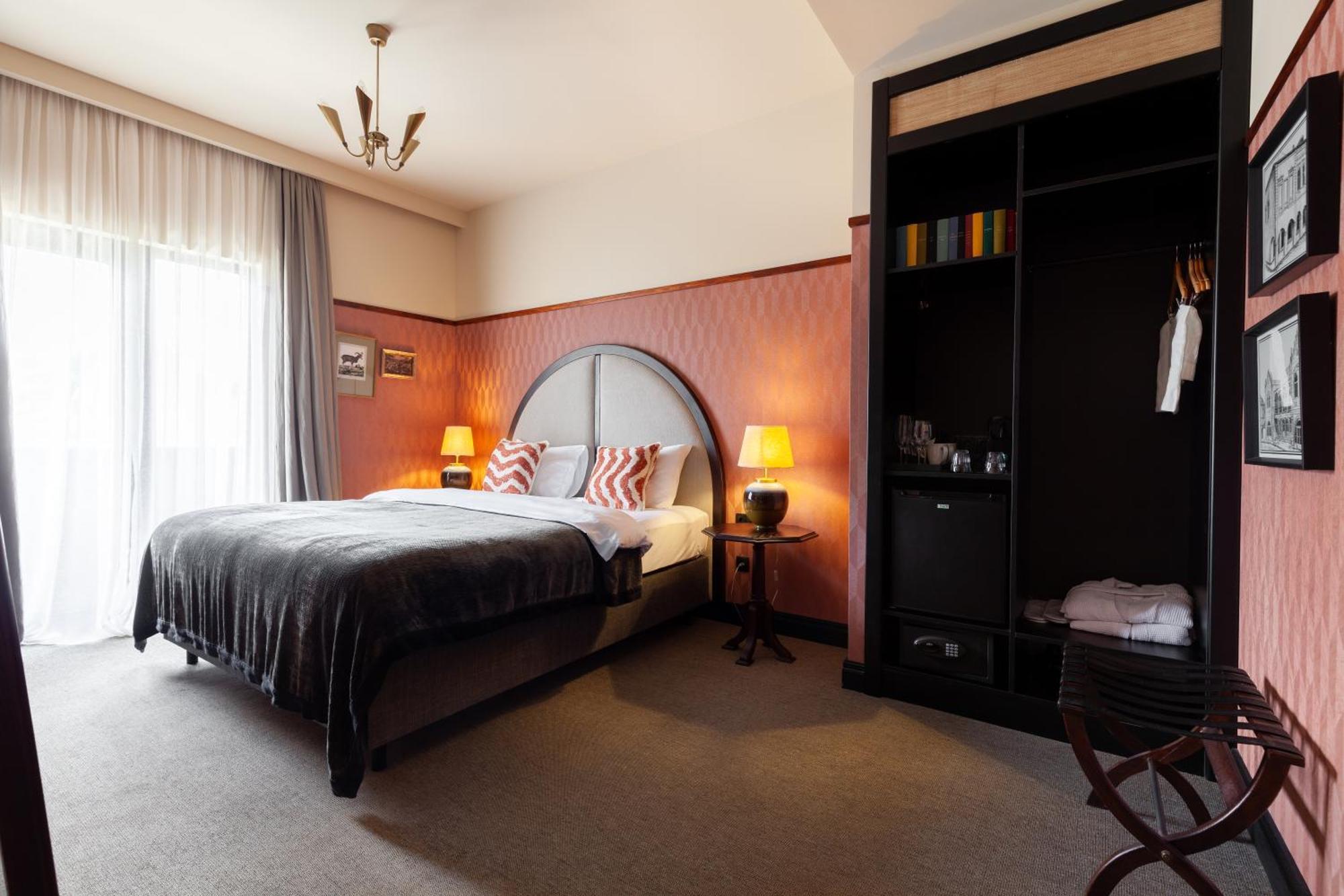 Communal Hotel Kutaisi Zewnętrze zdjęcie