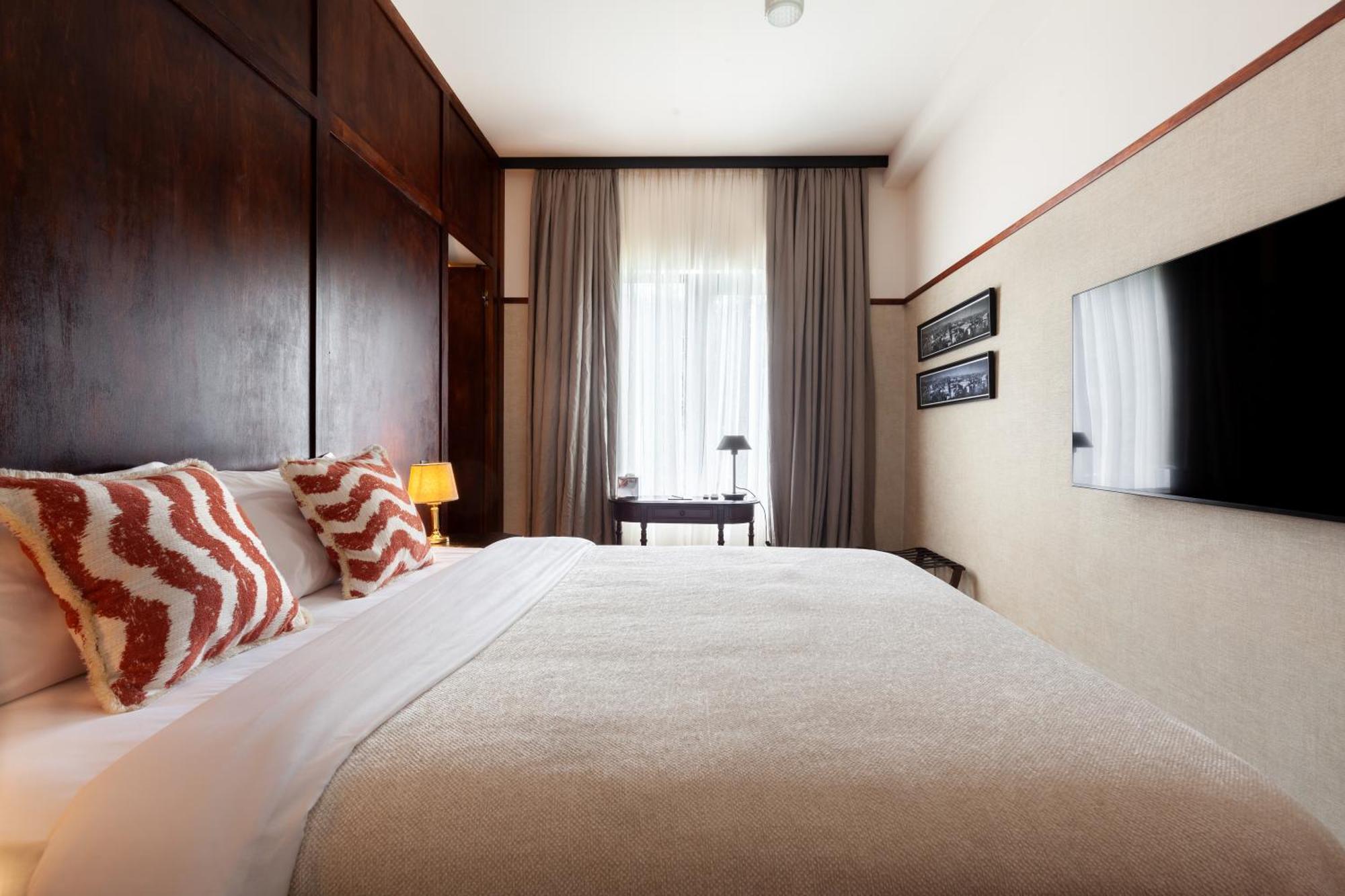 Communal Hotel Kutaisi Zewnętrze zdjęcie